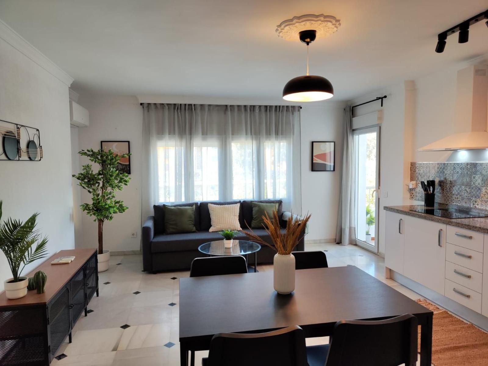 Wintowinrentals Your Home Steps From The Center Μάλαγα Εξωτερικό φωτογραφία